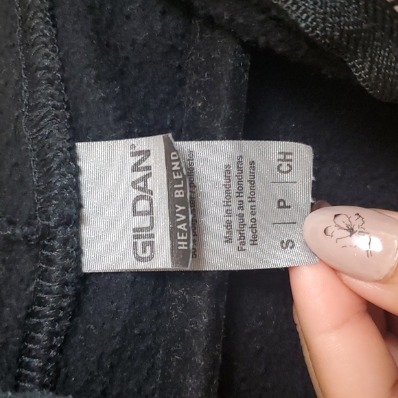 Gildan hoodie - Picture 2 of 3